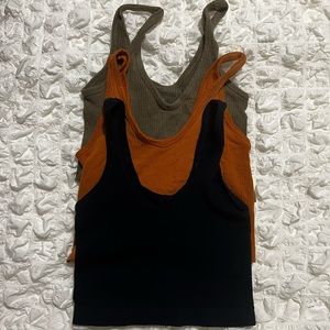 set of 3 out from under tank tops